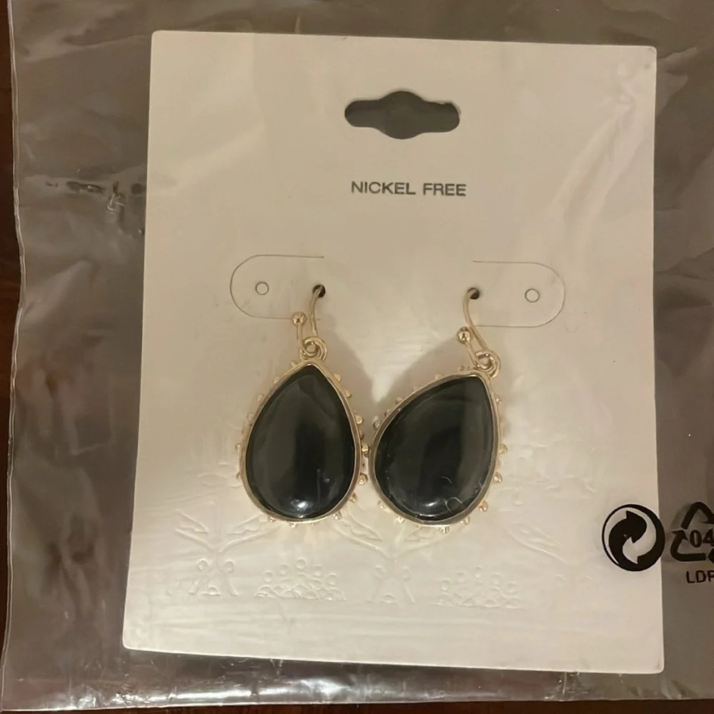 Dangle earrings - Picture 3 of 5